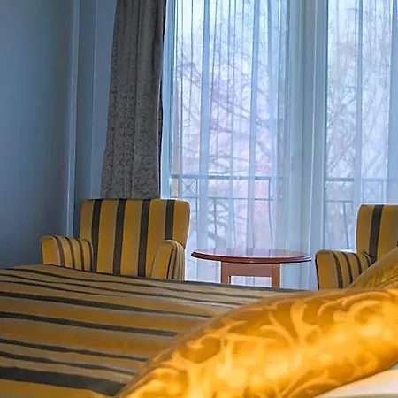 Duna Relax Hotell 4*